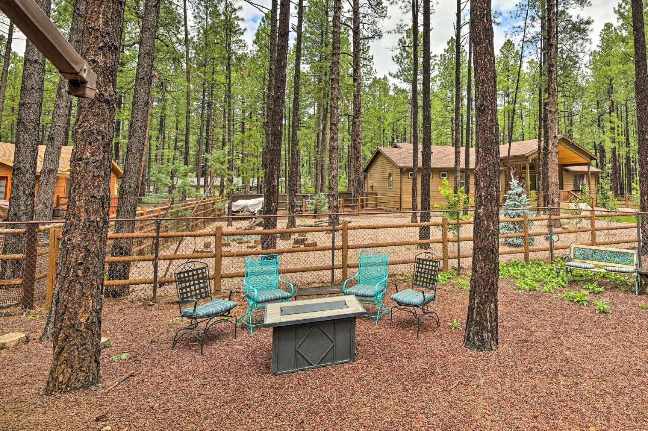 A-Frame Pinetop Lakeside Cabin Under The Pines!别墅 外观 照片